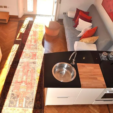 Dolce Domus Aventino Daire *